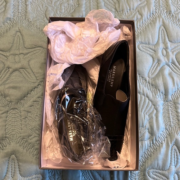 (#128) NWT ladies black dress shoes by Mark & Lemp/Walking Cradles. 6 1/2 med - Picture 2 of 13